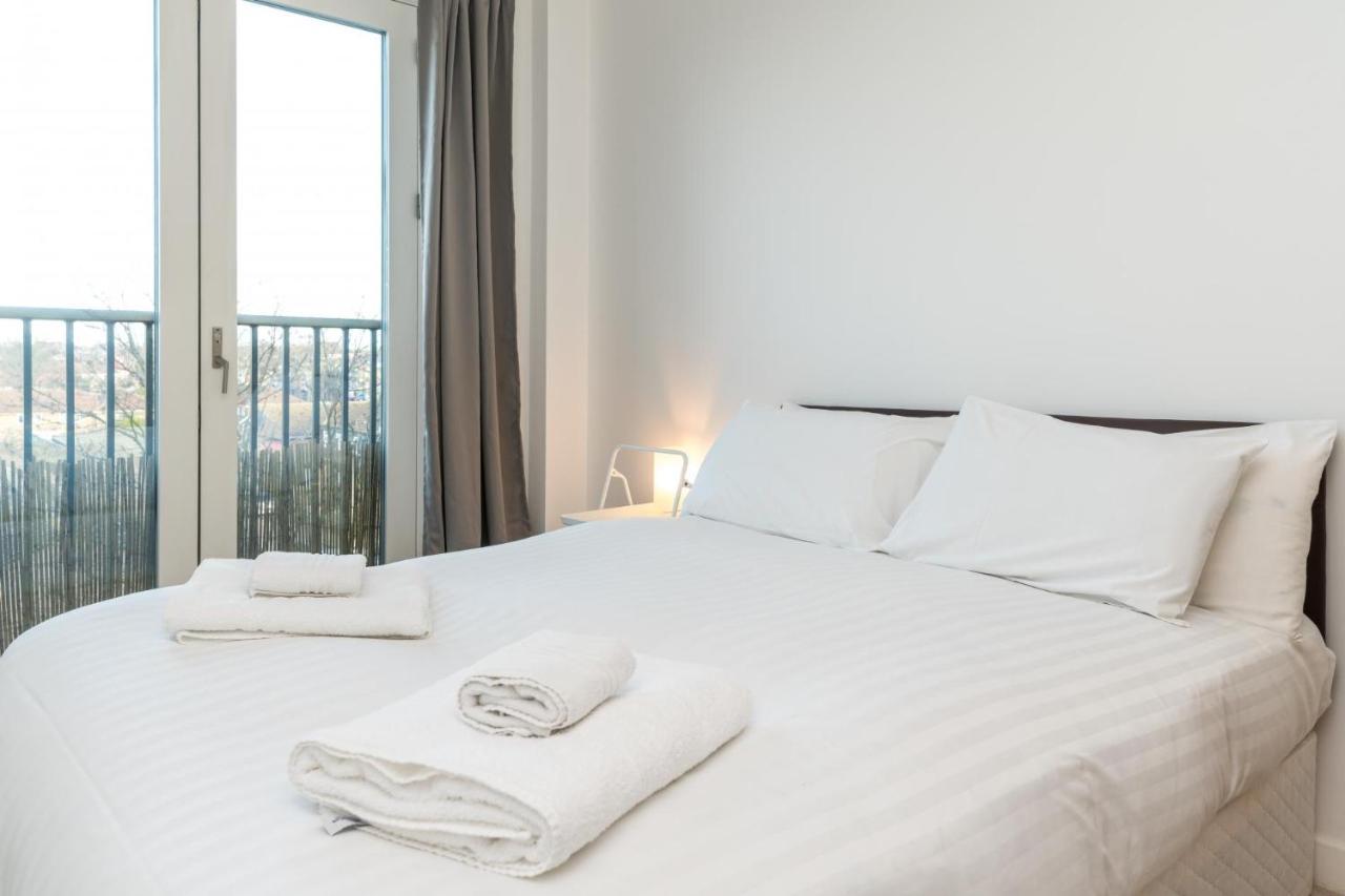 New 2Bd Flat 4Mins To Excel Centre Fast City Links Apartman London Kültér fotó